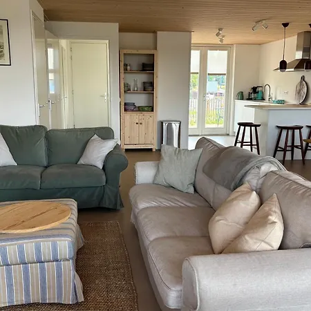 Mooie Wellness Woning Aan Het Water Vp074 Hébergement de vacances *