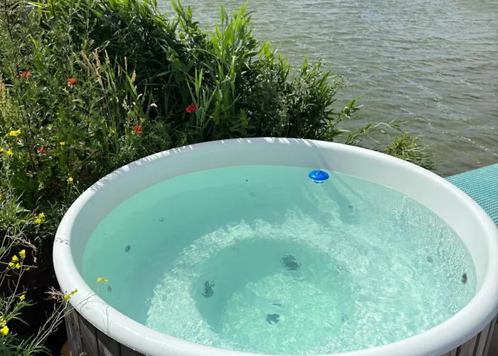 Luxe Woning Met Hottub En Zeezicht Vp074 Vakantiehuis *