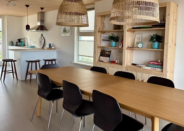 Vakantiehuis Luxe Woning Met Hottub En Zeezicht Vp074